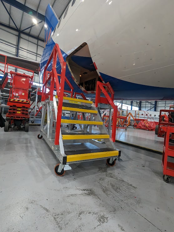 bespoke access platform for aviation
