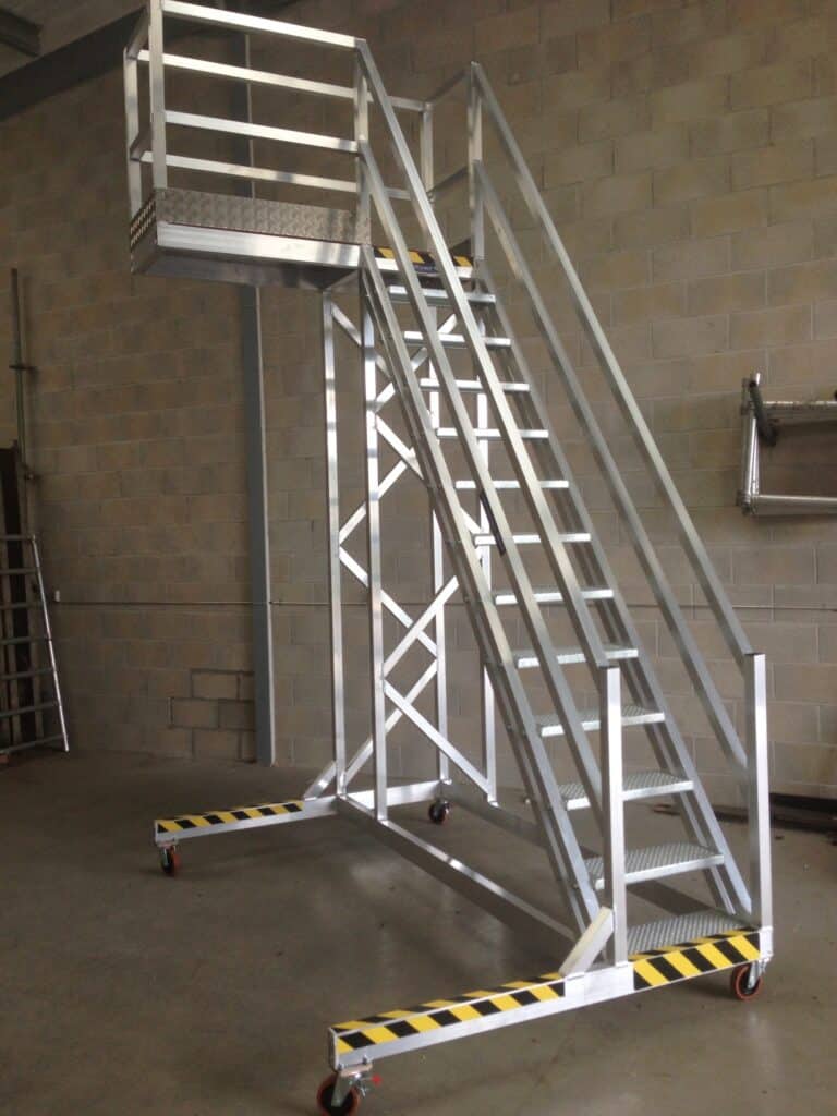 bespoke-cantilever-aluminium-steps-platform.jpg Bespoke cantilever aluminium steps platform